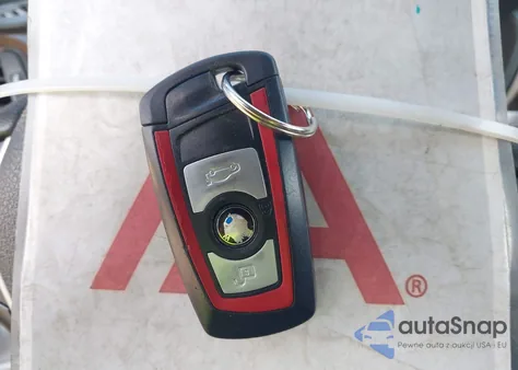 2015 BMW 328I z USA, uszkodzony, nr VIN WBA3A5C51FP647079